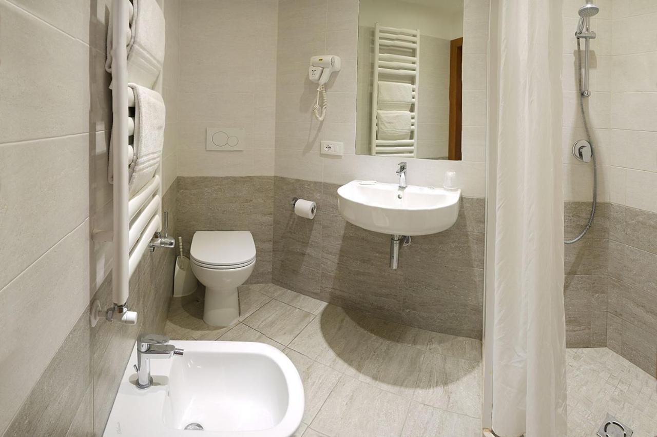 Hotel Alla Rotonda Lido di Jesolo Buitenkant foto