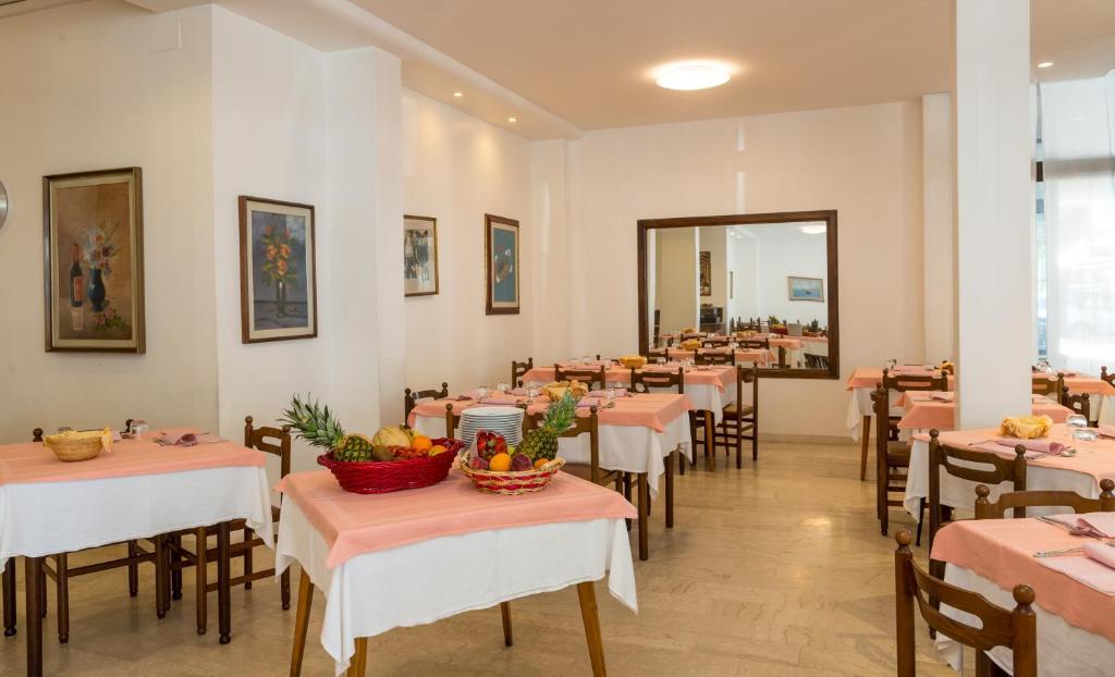 Hotel Alla Rotonda Lido di Jesolo Buitenkant foto