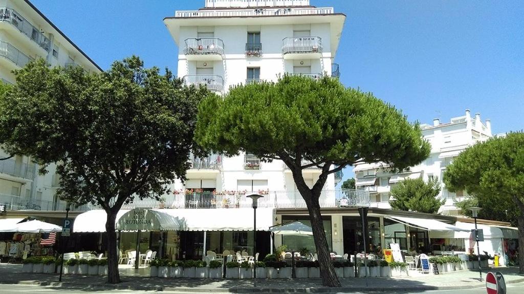 Hotel Alla Rotonda Lido di Jesolo Buitenkant foto