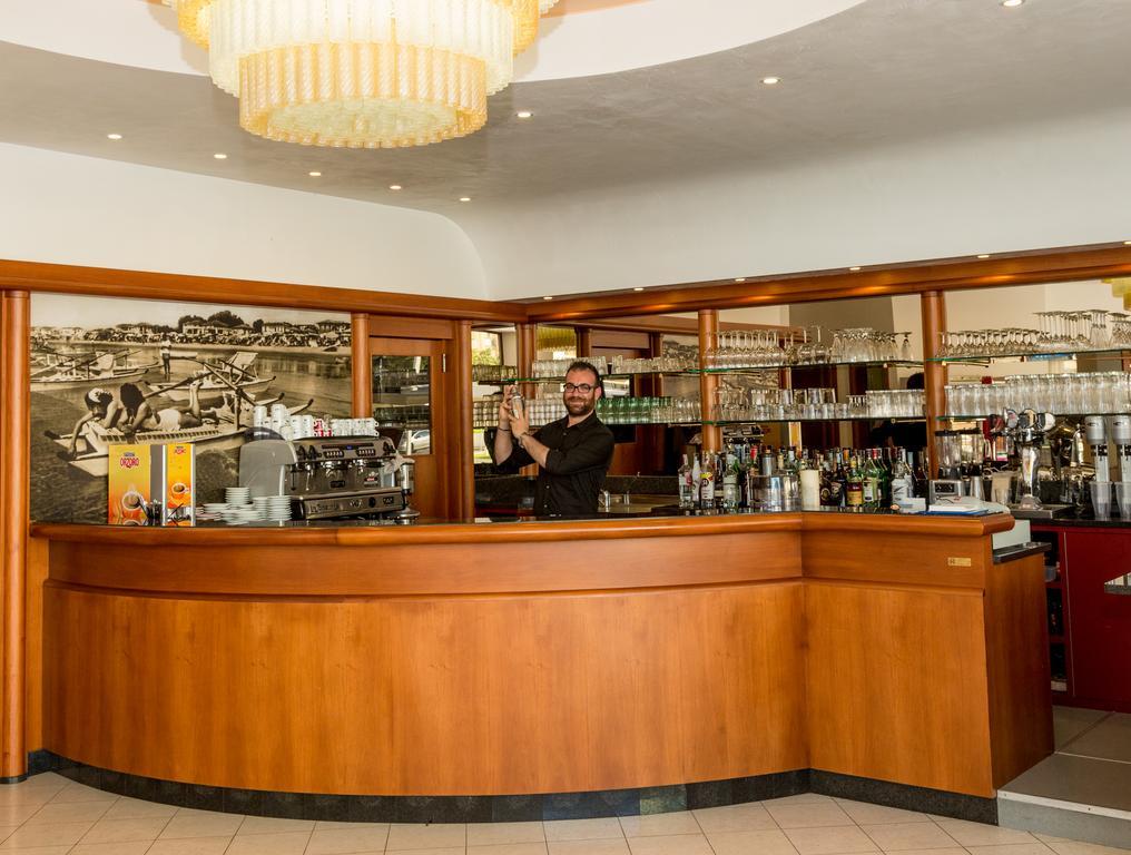Hotel Alla Rotonda Lido di Jesolo Buitenkant foto
