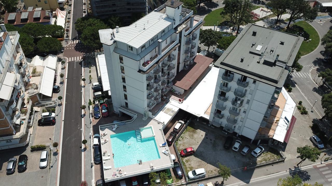 Hotel Alla Rotonda Lido di Jesolo Buitenkant foto